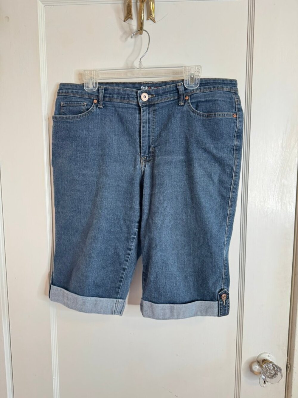 Style & Co Skimmer Denim Shorts Mid Rise Long Shorts sz 16